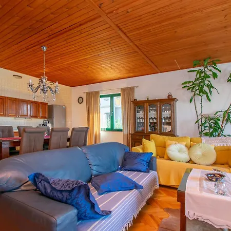 Apartment Ozren