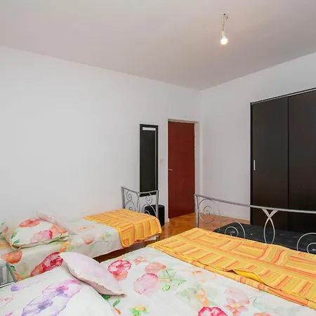 Ozren Apartment Omiš