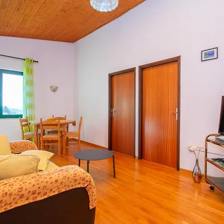 Apartamento Ozren *